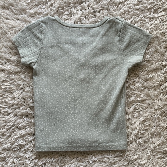 Brandy Melville green floral button tee - Picture 4 of 4